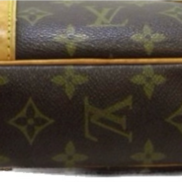 LOUIS VUITTON
Porte Documents Voyage briefcase - Picture 10 of 10